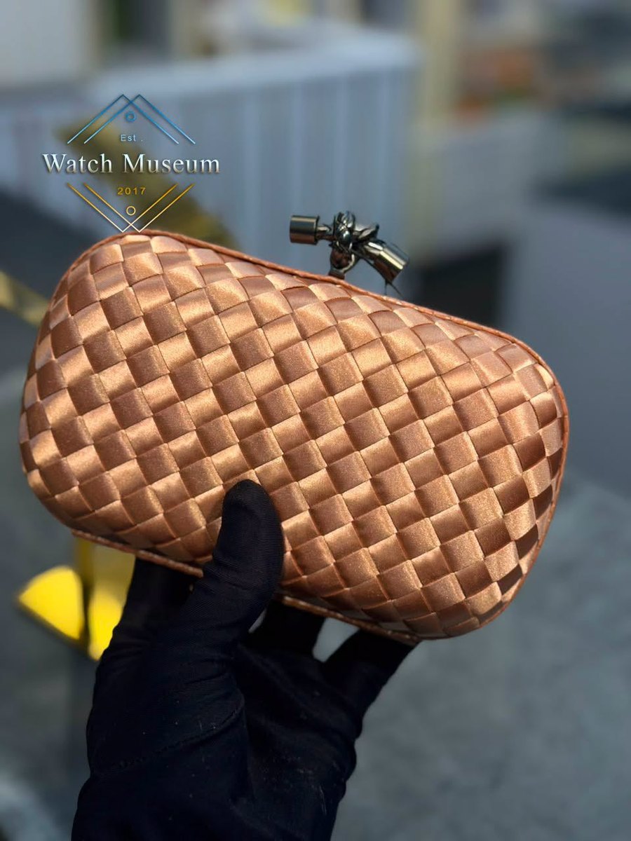 Woven clutch, rose gold, bags.